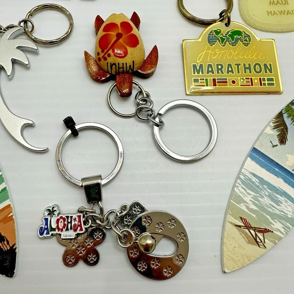 Hawaiian Islands lot 9 Keychain Purse Charm Surfboard Turtle Aloha Maui Marathon
